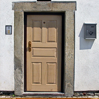 Vonkajšie vchodové dvere do domu NEXT SD 102